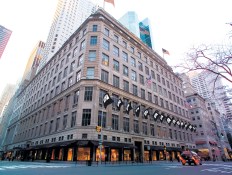 Saks Finalizes $2.7 Billion Deal to Buy the Neiman Marcus Group